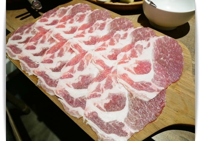 美美的「House V 好室鍋物」冷藏肉大滿足 ♡