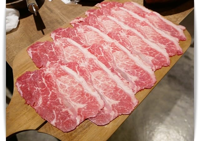美美的「House V 好室鍋物」冷藏肉大滿足 ♡
