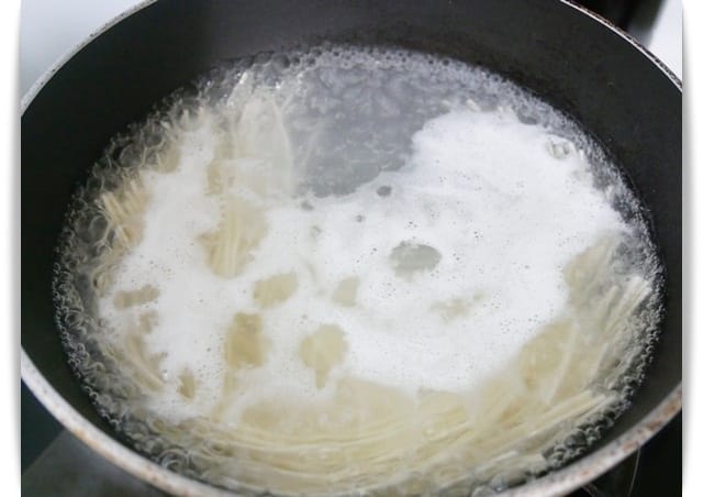 「大女兒頂級手作辣椒醬」簡單拌就很好吃 ♪
