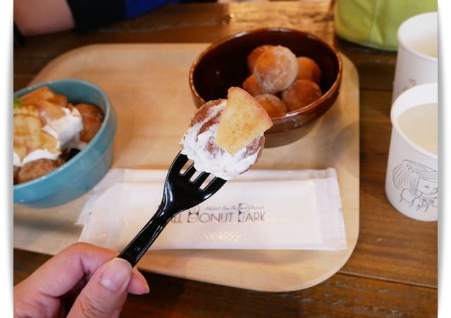 2017年沖繩親子遊 ♡ 球形甜甜圈「Ball Donut Park」一顆一顆好好吃。