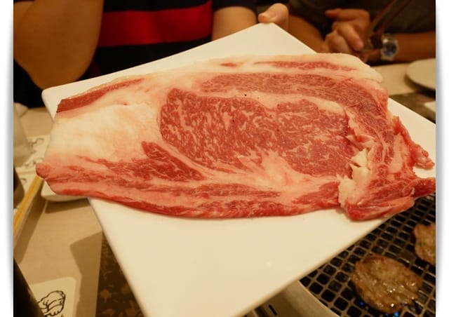 2018年沖繩親子遊 ♡ 日本和牛吃到飽「我那霸燒肉」大滿足、近國際通。