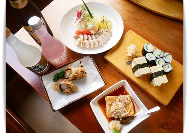 「Candit康荻新食」好韓系的手搖飲料店，迷你球池好可愛 ♡