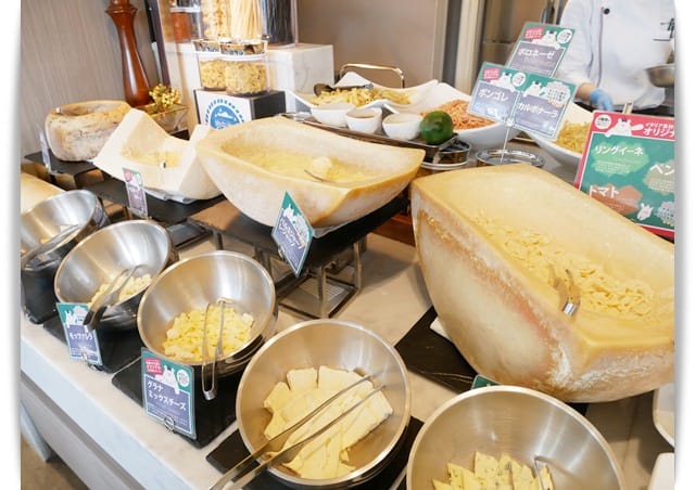 2018年沖繩親子遊♡地點優「WBF水之都那霸酒店」無邊際泳池與高級早餐。