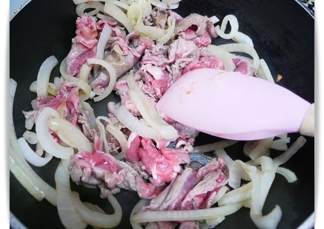 [My Little Kitchen] 超好吃「韓式烤牛肉帕尼尼」好入味、好滿足 ♪