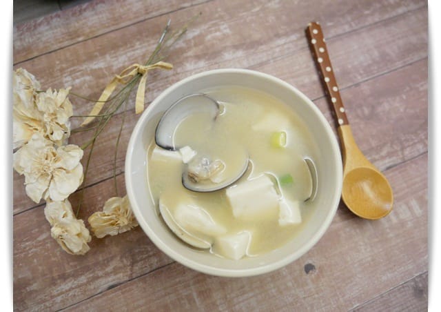 [My Little Kitchen] 鮮甜「蛤蠣味噌豆腐湯」好濃郁 ♪