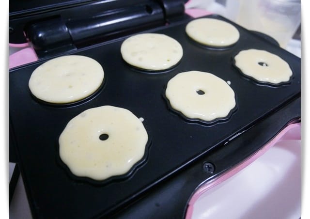 [Vitantonio] 可愛的「原味甜甜圈」鬆餅機簡單完成 ♡