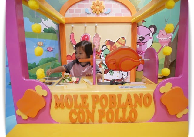 「高雄貝兒絲樂園-狂歡墨國主題館」小孩玩得好開心 ♡