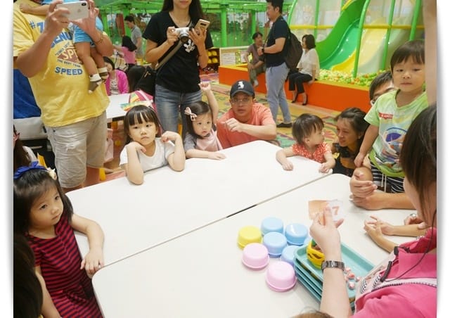 「高雄貝兒絲樂園-狂歡墨國主題館」小孩玩得好開心 ♡