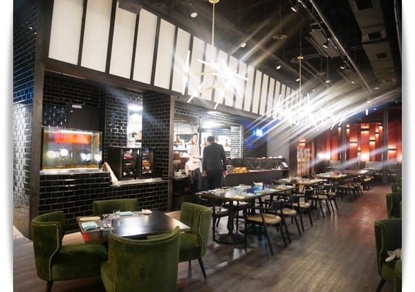 「étage 15乾式熟成牛排館」氣氛佳、好吃的牛排在這裡。