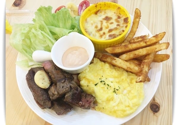 高雄「橋下早午餐」好吃的古巴三明治 ♡