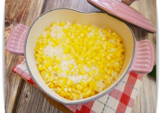 [Baby Food] 簡單做「玉米炊飯」搖身一變「玉米飯糰」♪