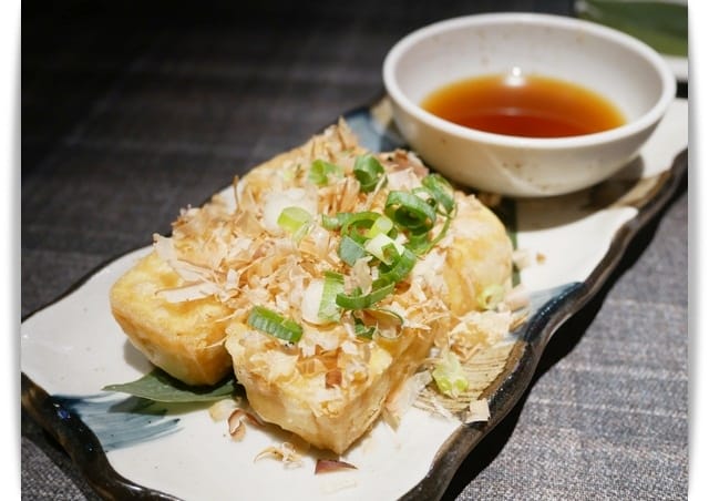 高雄「日本橋浜町酒食処-夢時代店」滿出來的天丼讓人大滿足 ♪