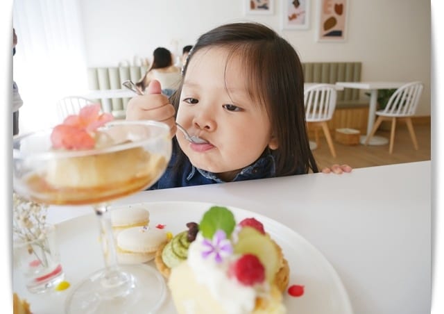 「有一隻羊 A Sheep Cafe」韓系咖啡店,美到像幅畫的點心盤 ♡