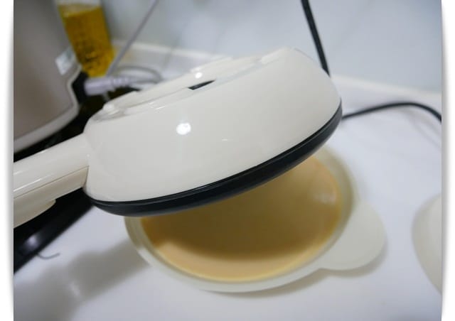 好方便「富力森美味薄餅機」簡單步驟完成高級甜點 ♪