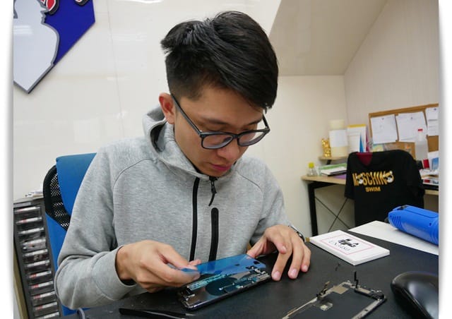 屏東「蘋果大聯盟」iphone手機維修、電池換新服務。