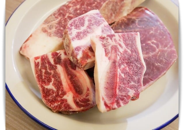 帶骨牛肉 帶骨牛肉
