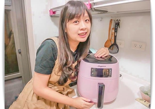 [My Little Kitchen] 氣炸鍋「奶油蒜香烤雞」零技巧、美味又多汁。