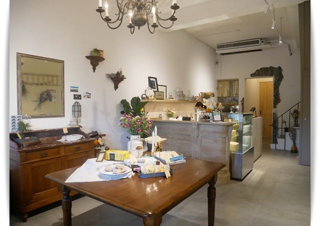 店內