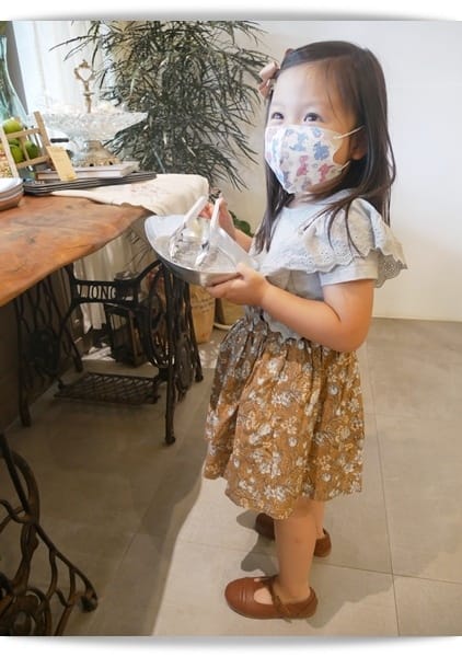 妞