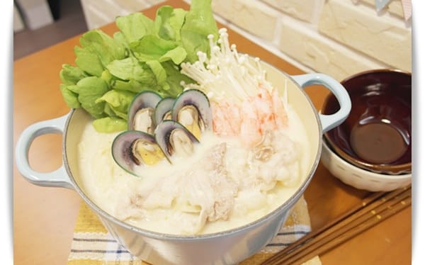 桂冠「天皇濃乳鍋」湯頭濃郁、好方便的鍋物湯底。