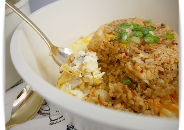 吃炒飯 吃炒飯