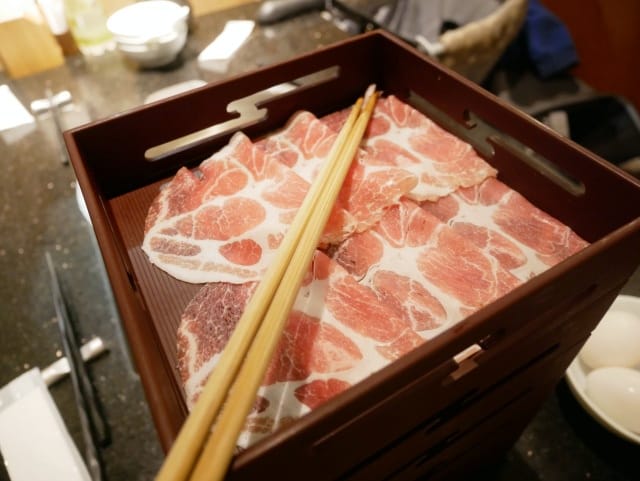 肉二 肉二