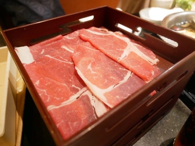 肉一 肉一