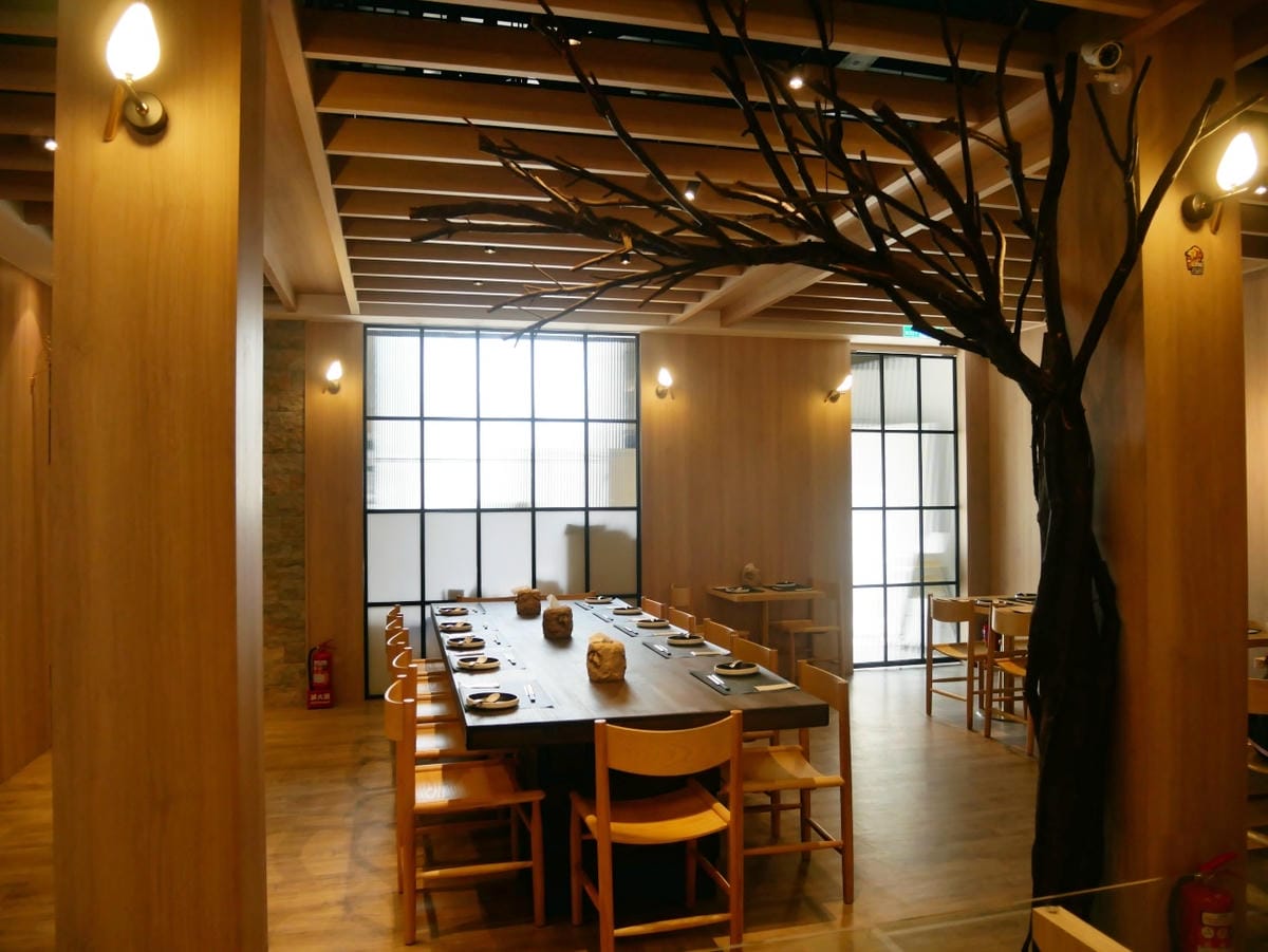 店內二 店內二