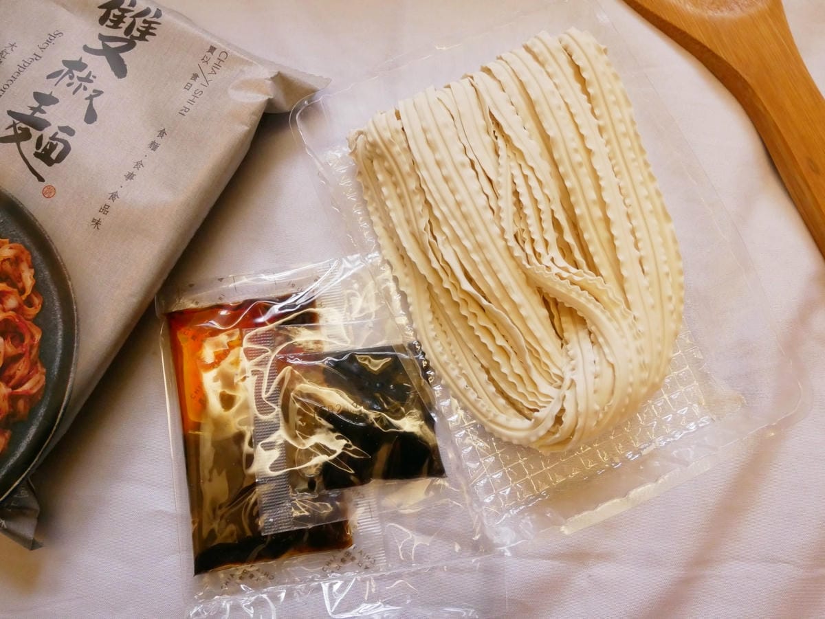 P1900158 P1900158