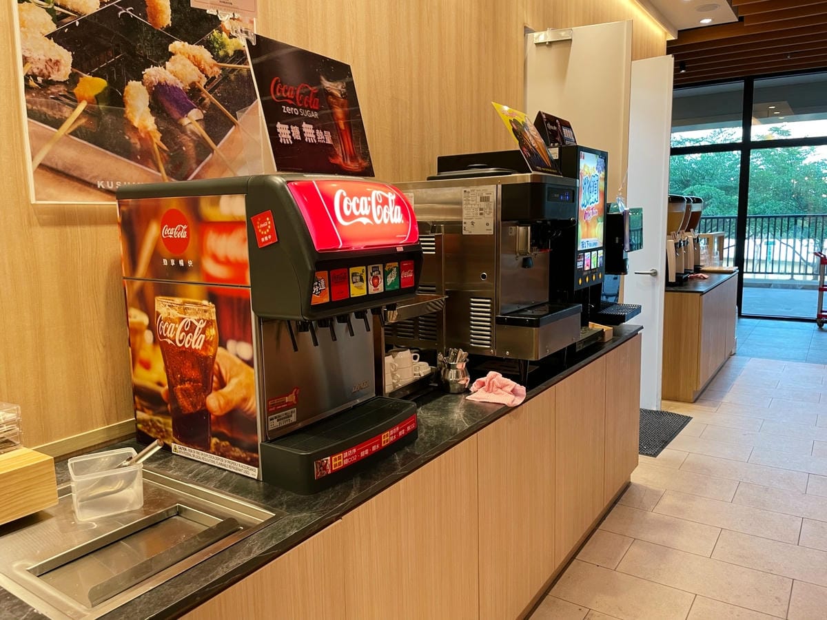 台南三井OUTLET「串家物語」小孩自己開心動手炸~ 台南三井OUTLET「串家物語」小孩自己開心動手炸~