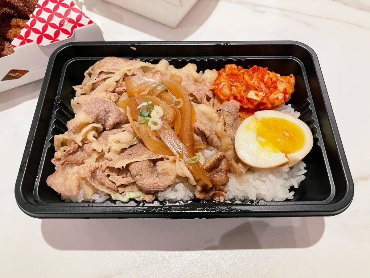 高雄美術館「癮燒精食」精緻餐盒還有食材超市可以逛!! 高雄美術館「癮燒精食」精緻餐盒還有食材超市可以逛!!
