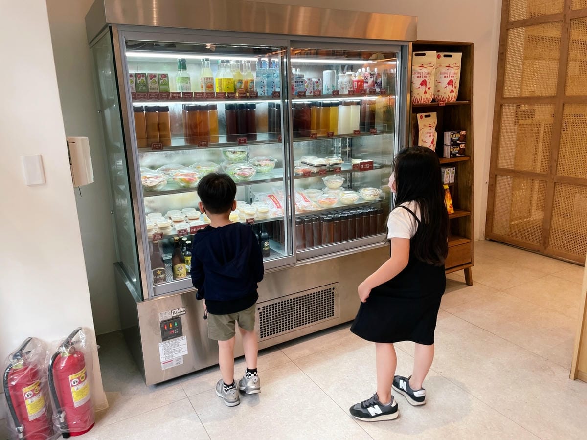 高雄美術館「癮燒精食」精緻餐盒還有食材超市可以逛!! 高雄美術館「癮燒精食」精緻餐盒還有食材超市可以逛!!