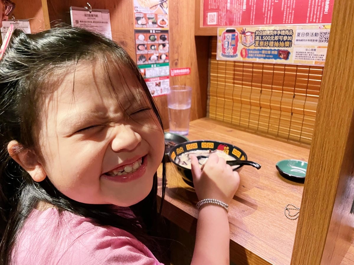高雄美術館「癮燒精食」精緻餐盒還有食材超市可以逛!! 高雄美術館「癮燒精食」精緻餐盒還有食材超市可以逛!!