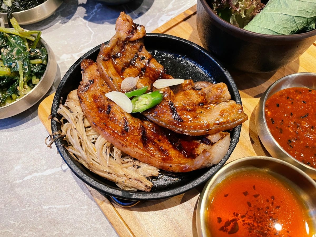 高雄巨蛋「初瓦韓式料理」王品與韓國大廚孫榮聯手新品牌!! 高雄巨蛋「初瓦韓式料理」王品與韓國大廚孫榮聯手新品牌!!