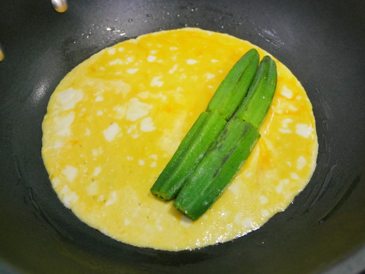 [My Little Kitchen] 好清爽「秋葵蛋捲」好
