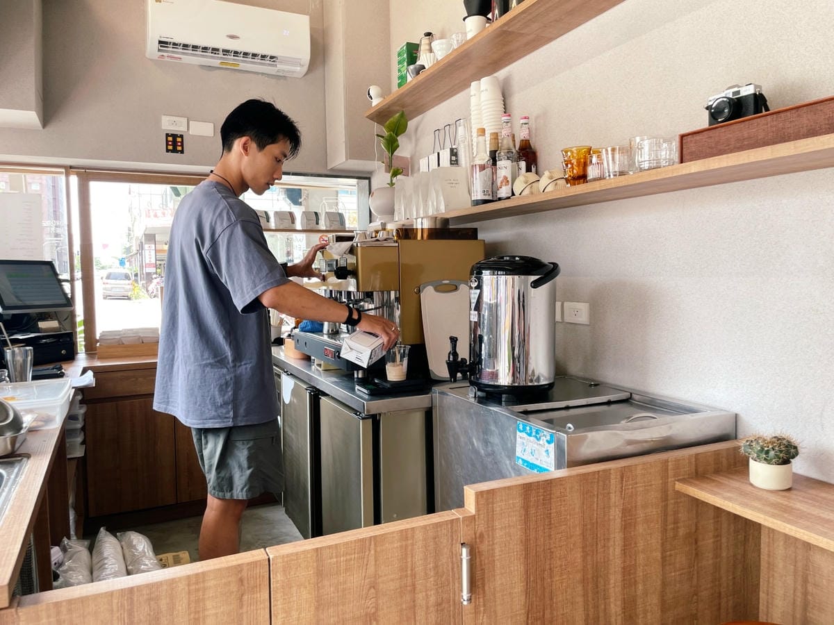 高雄「lil chamb coffee」小文青的街頭外帶咖啡 高雄「lil chamb coffee」小文青的街頭外帶咖啡