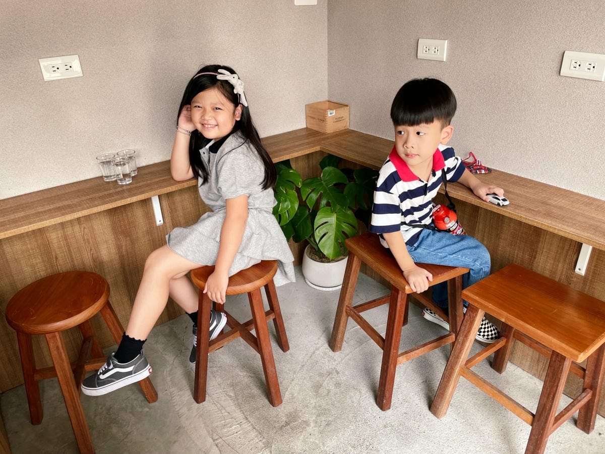 高雄「lil chamb coffee」小文青的街頭外帶咖啡 高雄「lil chamb coffee」小文青的街頭外帶咖啡