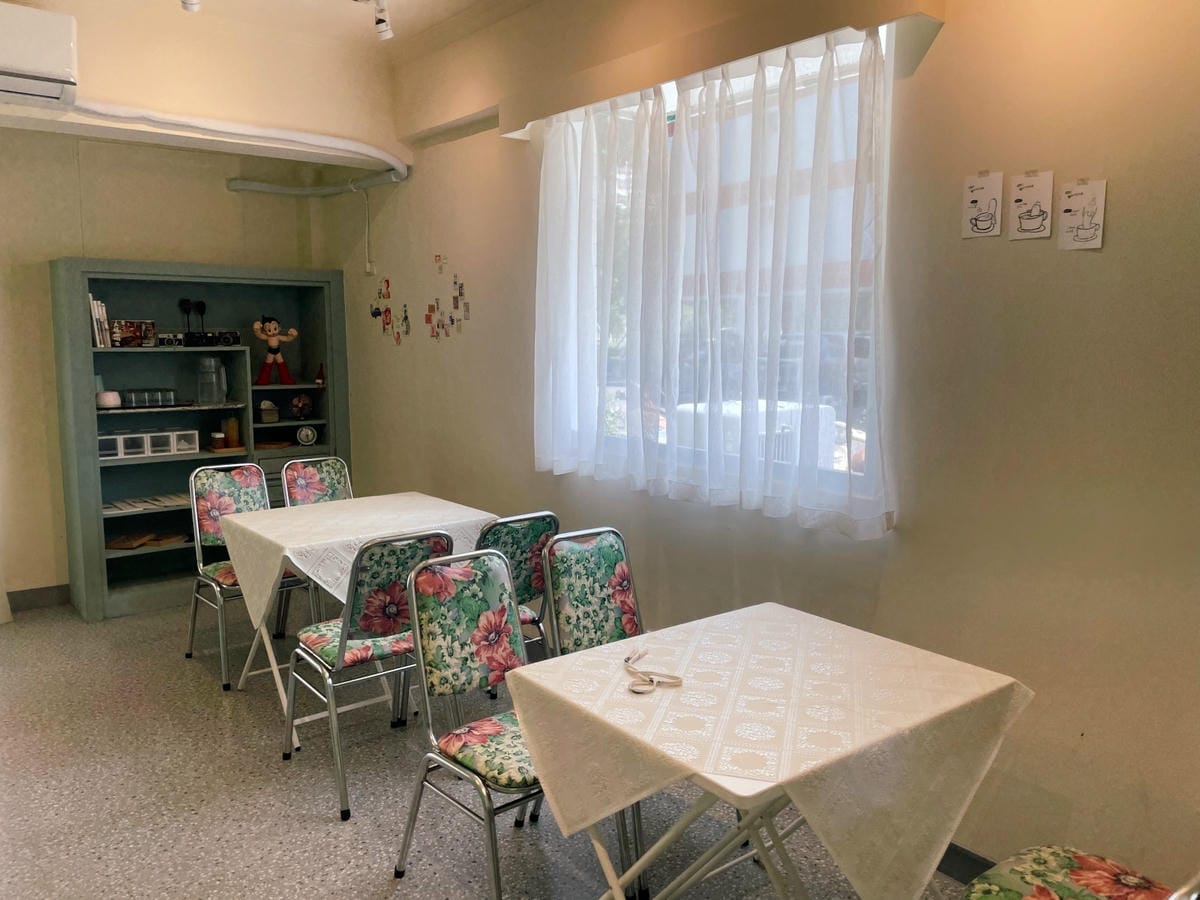 高雄果貿兒童公園旁「十十饞堂」台式復古味、還可以打彈珠喔!! 高雄果貿兒童公園旁「十十饞堂」台式復古味、還可以打彈珠喔!!