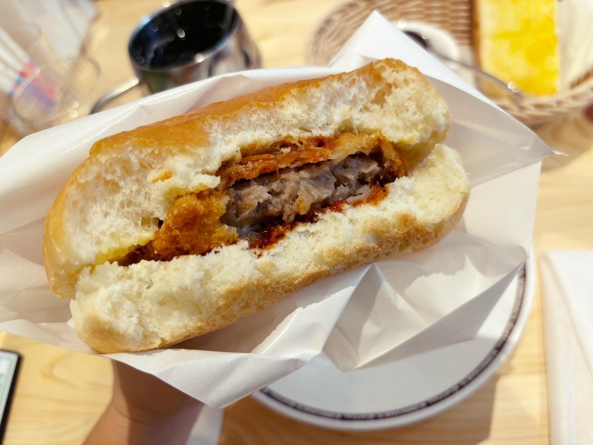 高雄美術館「Komeda's Coffee客美多咖啡」點飲料 高雄美術館「Komeda's Coffee客美多咖啡」點飲料