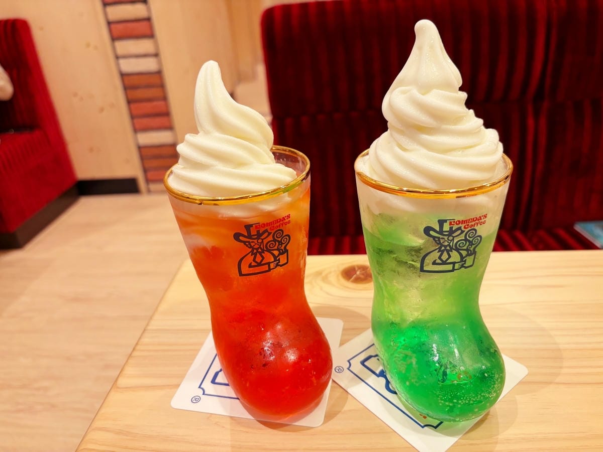 高雄美術館「Komeda's Coffee客美多咖啡」點飲料 高雄美術館「Komeda's Coffee客美多咖啡」點飲料