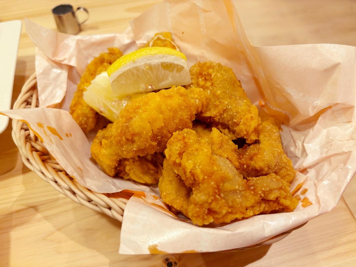 高雄美術館「Komeda's Coffee客美多咖啡」點飲料 高雄美術館「Komeda's Coffee客美多咖啡」點飲料