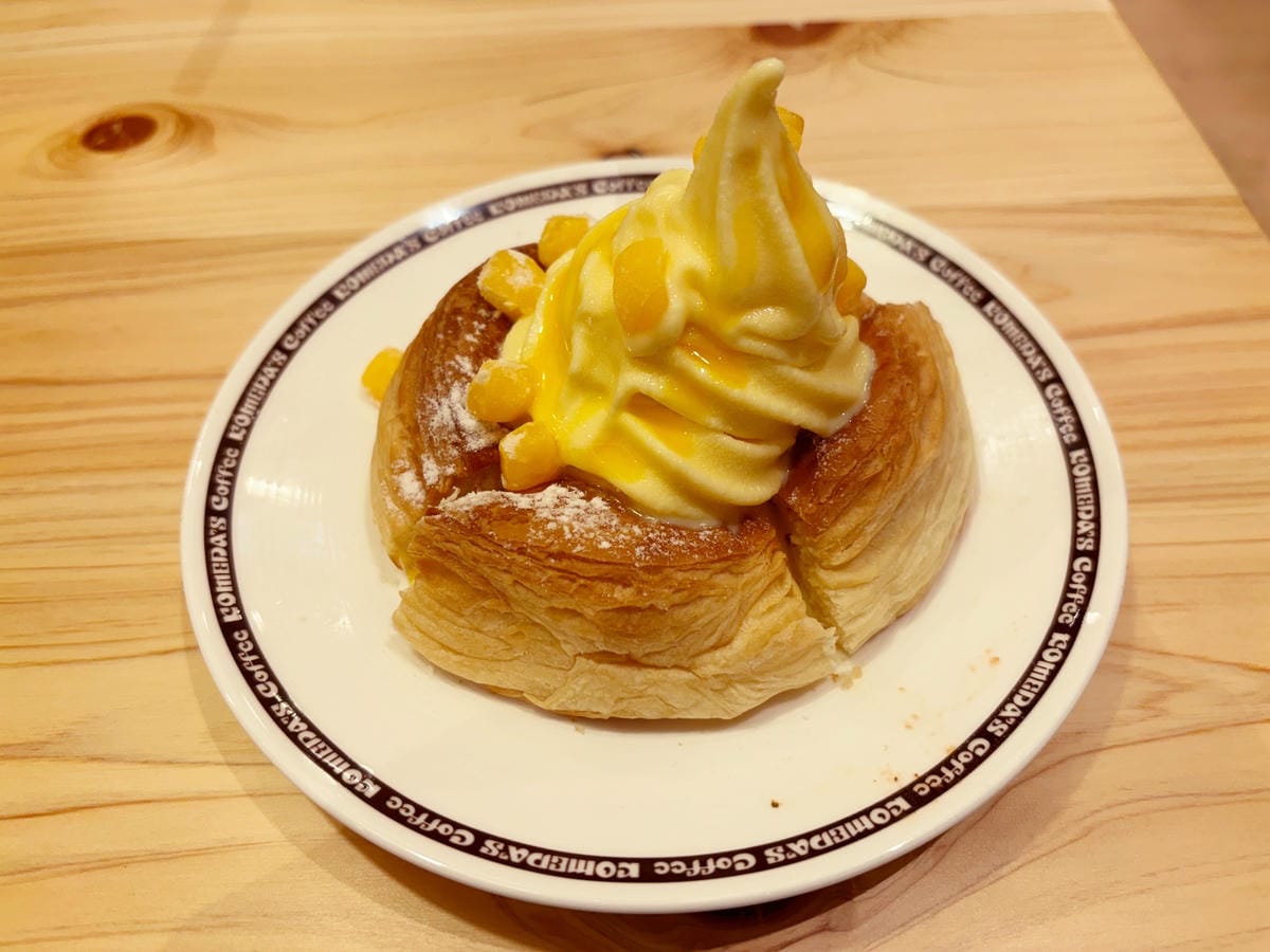 高雄美術館「Komeda's Coffee客美多咖啡」點飲料 高雄美術館「Komeda's Coffee客美多咖啡」點飲料