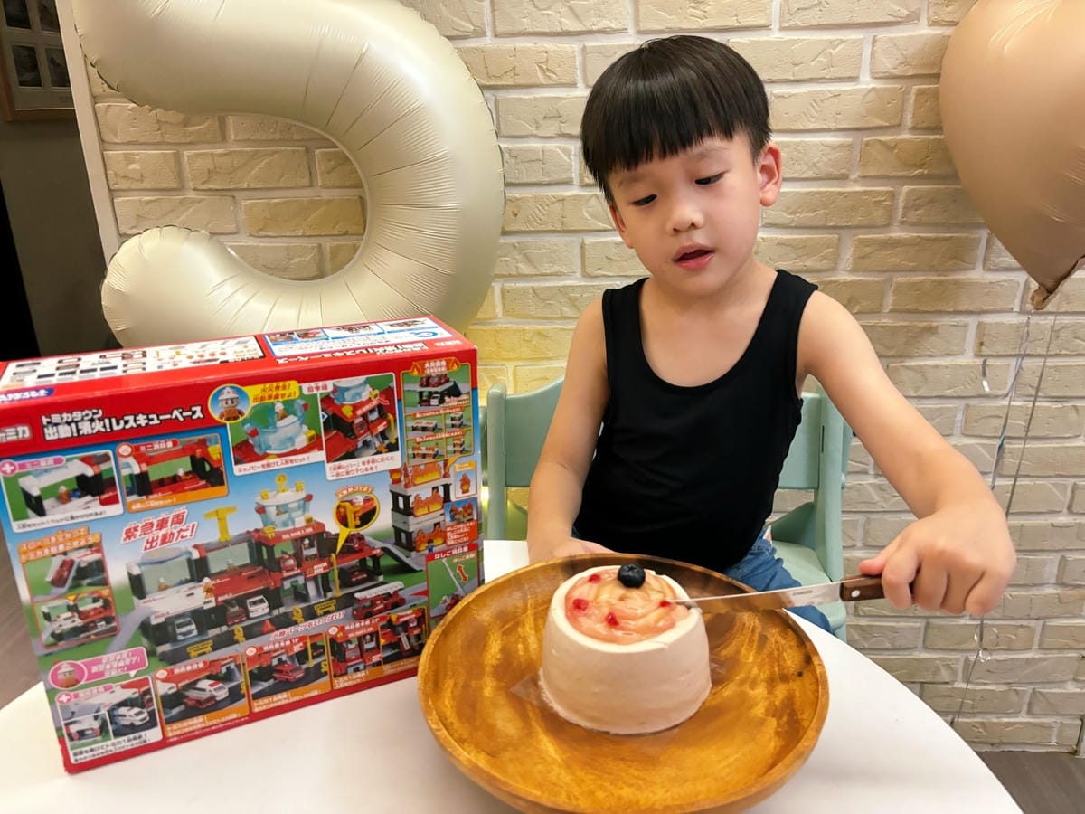 【Alston】五歲生日快樂!!再忙也要一起慶祝❤ 【Alston】五歲生日快樂!!認真許願的小男孩❤
