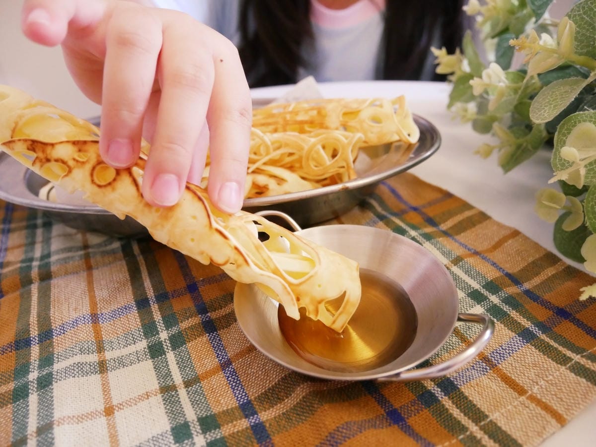 [My Little Kitchen] 免機器「蕾絲蛋捲」迷