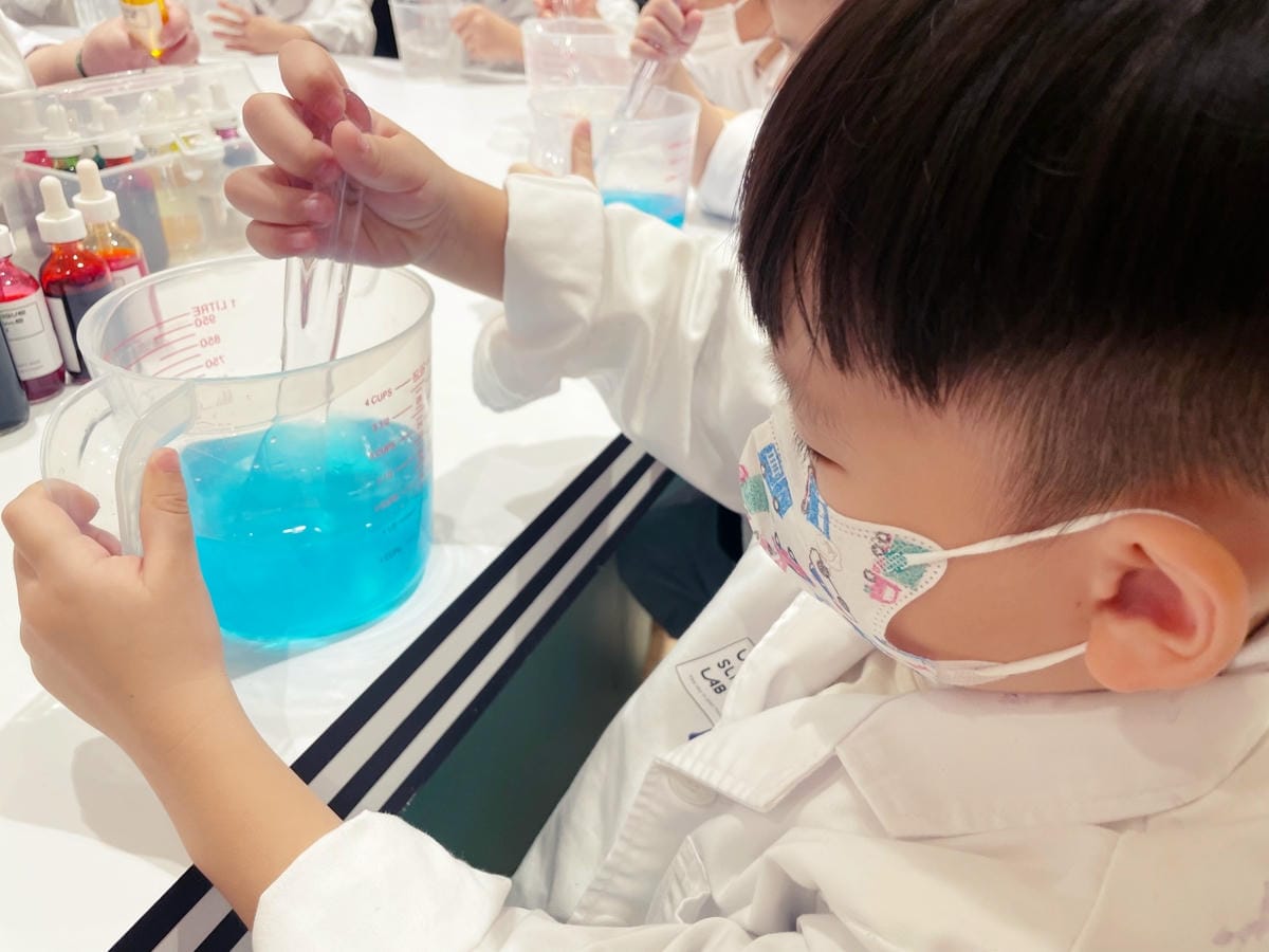 好玩的「Unique Slime Lab史萊姆實驗室」一起動 好玩的「Unique Slime Lab史萊姆實驗室」一起動