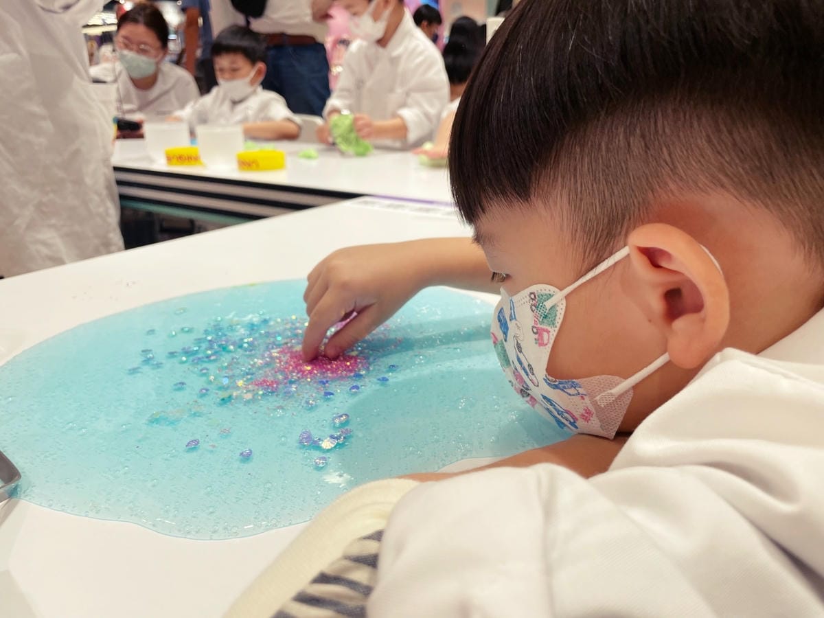 好玩的「Unique Slime Lab史萊姆實驗室」一起動 好玩的「Unique Slime Lab史萊姆實驗室」一起動