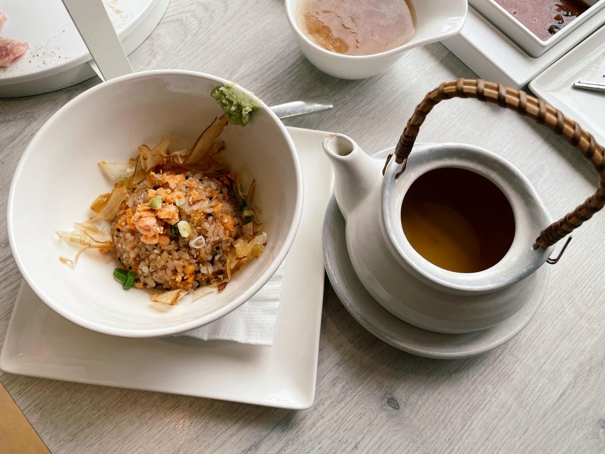 台中輕井澤品牌「三山燒肉」白色系網美風燒肉店。 台中輕井澤品牌「三山燒肉」白色系網美風燒肉店。