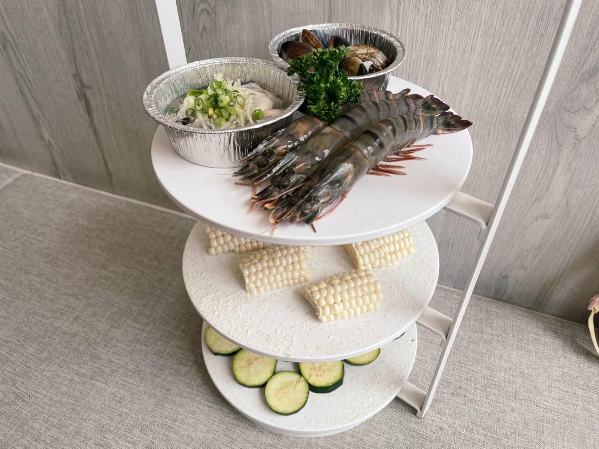 台中輕井澤品牌「三山燒肉」白色系網美風燒肉店。 台中輕井澤品牌「三山燒肉」白色系網美風燒肉店。