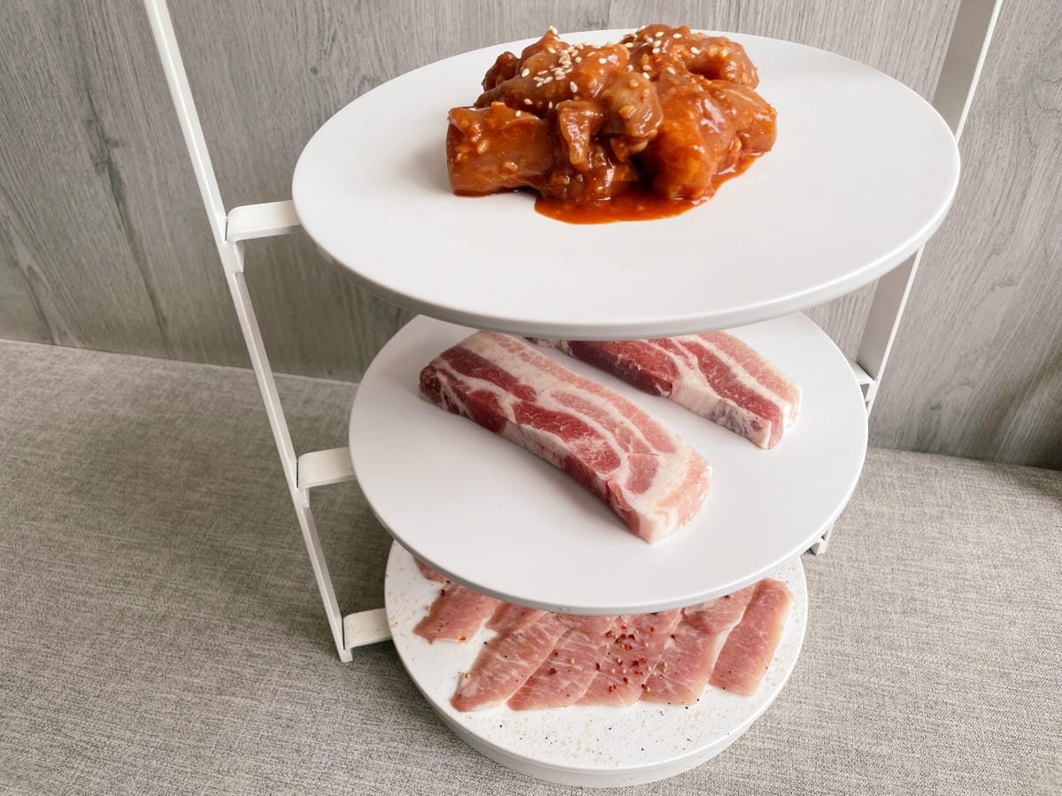 台中輕井澤品牌「三山燒肉」白色系網美風燒肉店。 台中輕井澤品牌「三山燒肉」白色系網美風燒肉店。