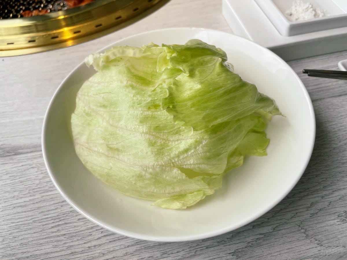 台中輕井澤品牌「三山燒肉」白色系網美風燒肉店。 台中輕井澤品牌「三山燒肉」白色系網美風燒肉店。
